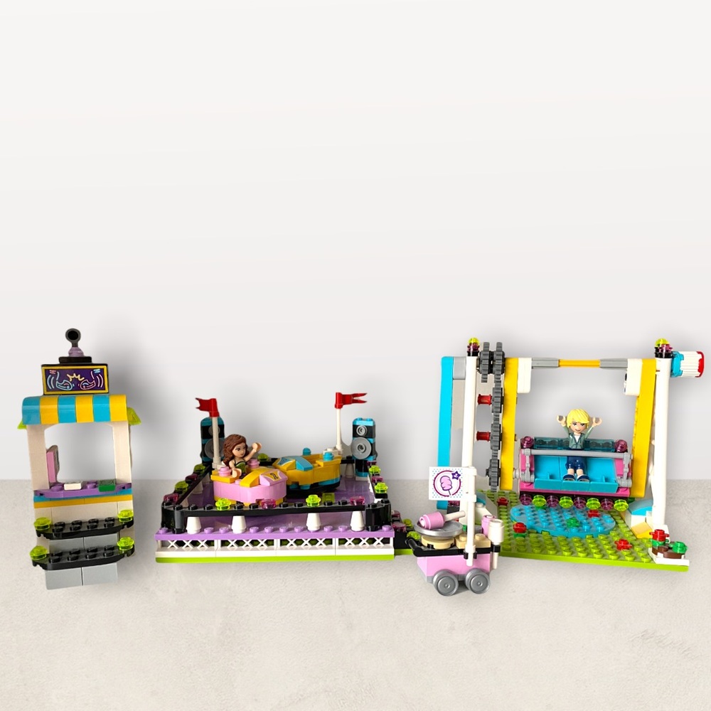 LEGO Friends Amusement Park 41133 - Retired